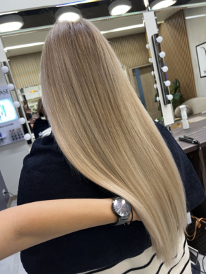 Przedłużanie włosów w profesjonalnym salonie fryzjerskim -  Royal Hair - Blog